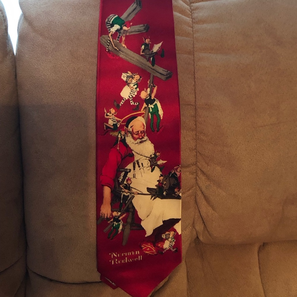 Red tie with Santa and elves
